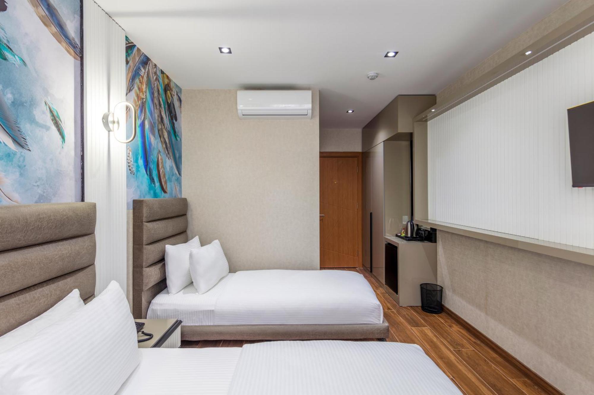 Dem Premium Hotel - Round Trip Airport Service - Istanbul International Airport Arnavutkoy Extérieur photo