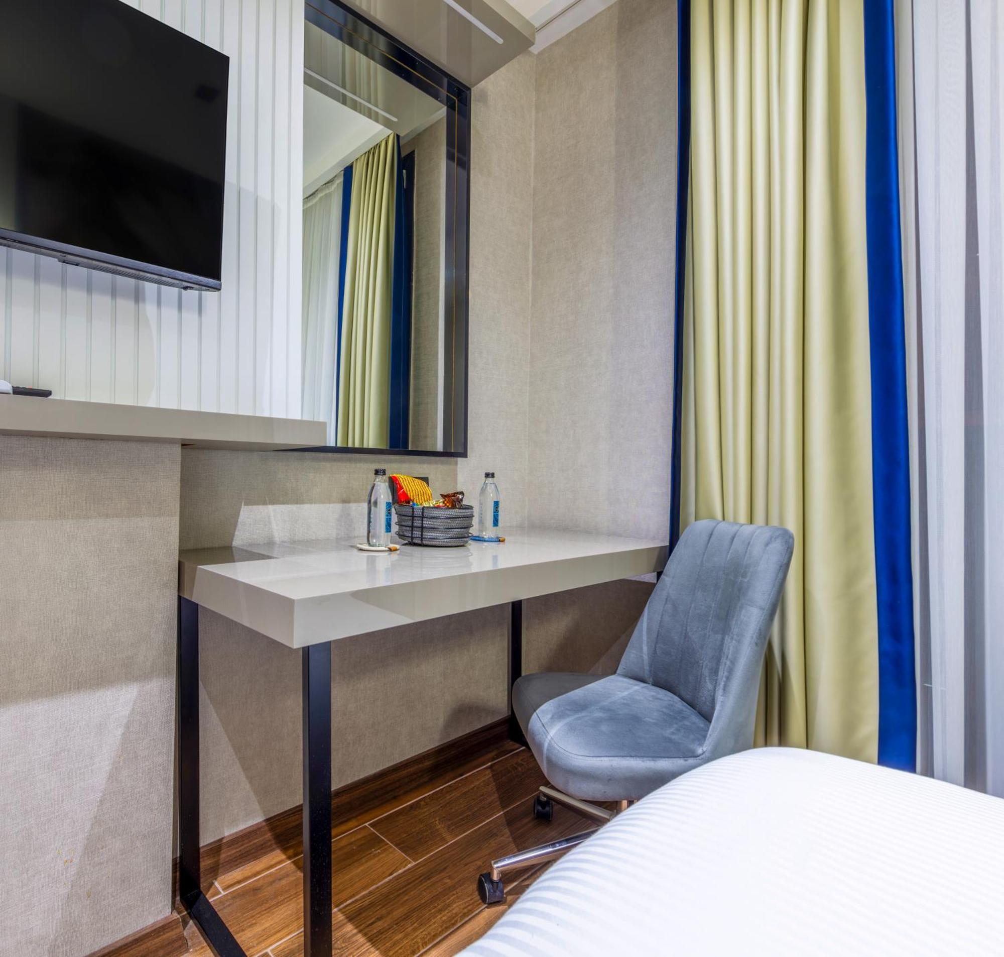 Dem Premium Hotel - Round Trip Airport Service - Istanbul International Airport Arnavutkoy Extérieur photo