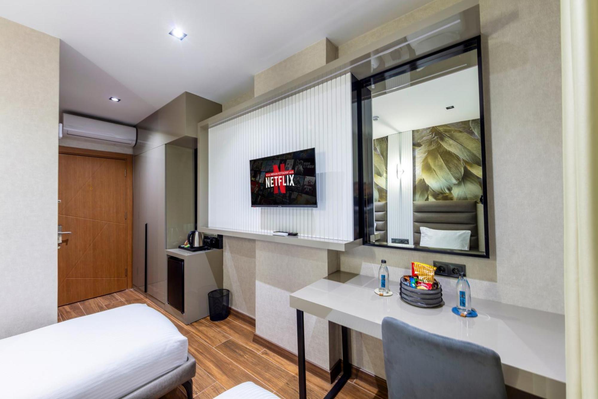 Dem Premium Hotel - Round Trip Airport Service - Istanbul International Airport Arnavutkoy Extérieur photo
