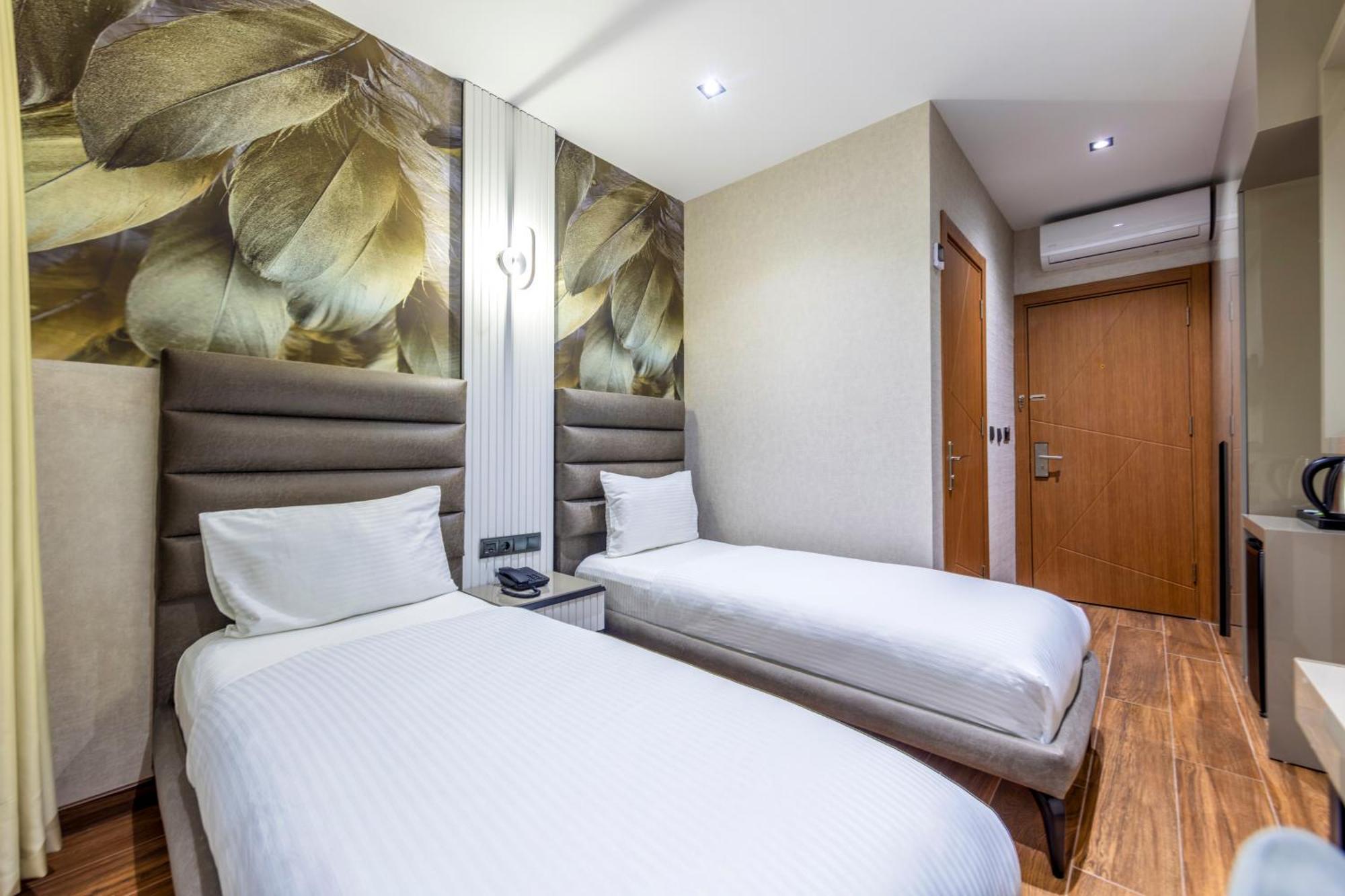 Dem Premium Hotel - Round Trip Airport Service - Istanbul International Airport Arnavutkoy Extérieur photo