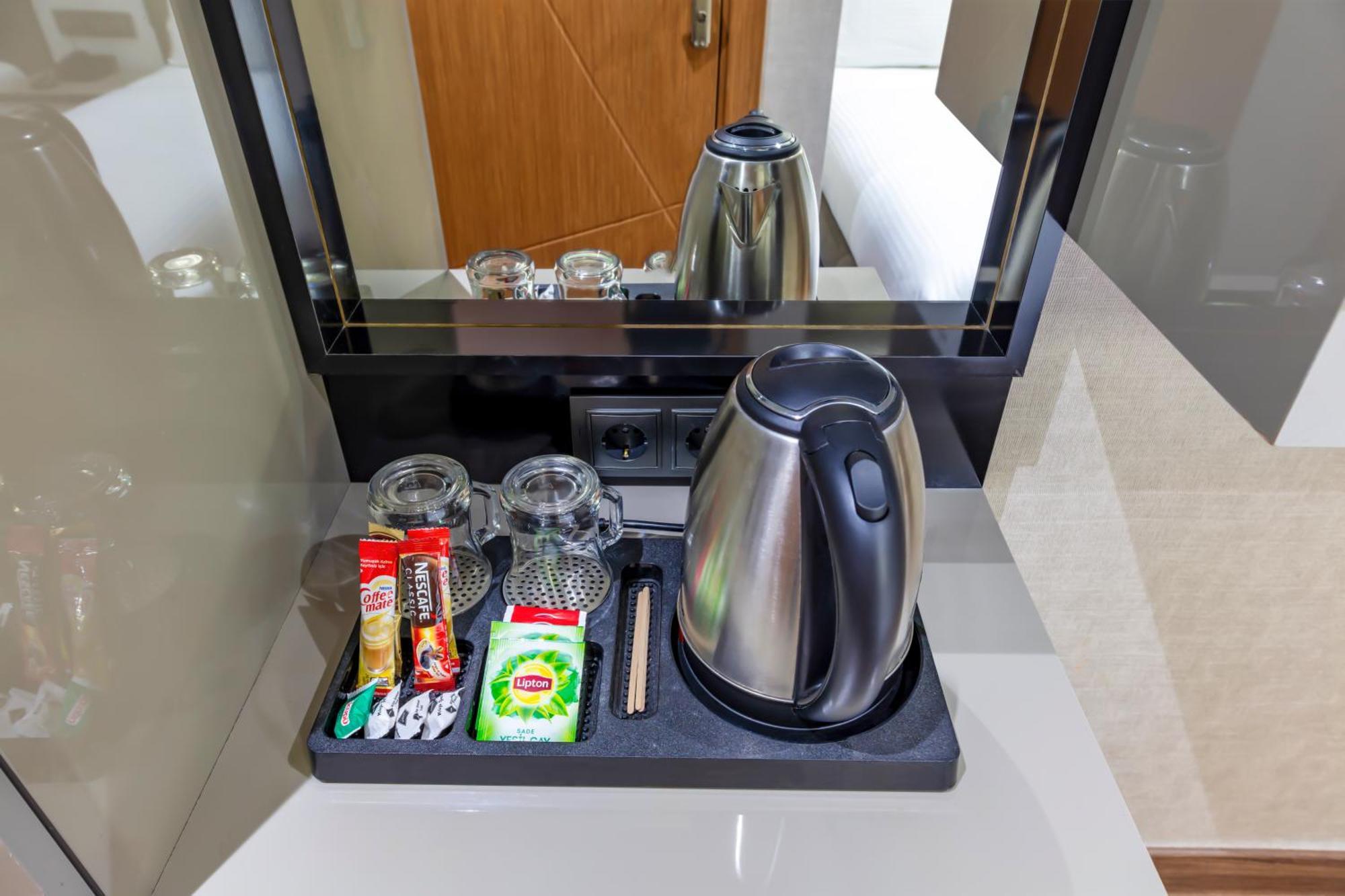 Dem Premium Hotel - Round Trip Airport Service - Istanbul International Airport Arnavutkoy Extérieur photo