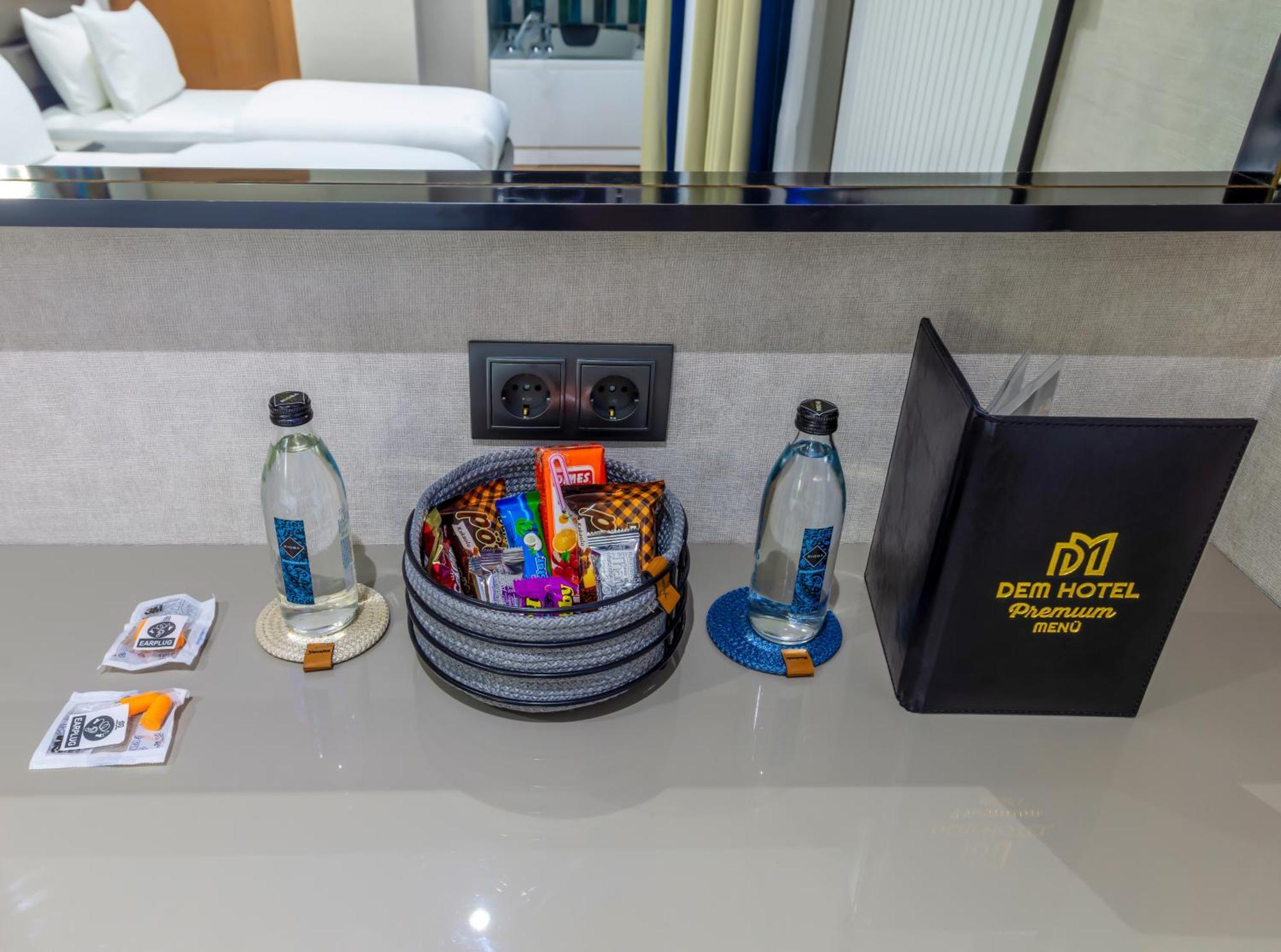Dem Premium Hotel - Round Trip Airport Service - Istanbul International Airport Arnavutkoy Extérieur photo