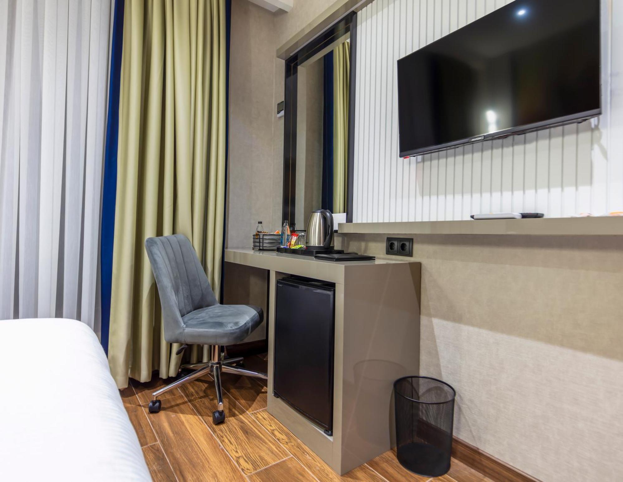 Dem Premium Hotel - Round Trip Airport Service - Istanbul International Airport Arnavutkoy Extérieur photo